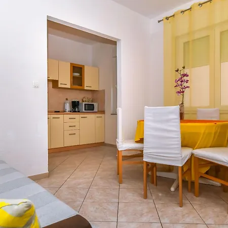 Apartment Tabak