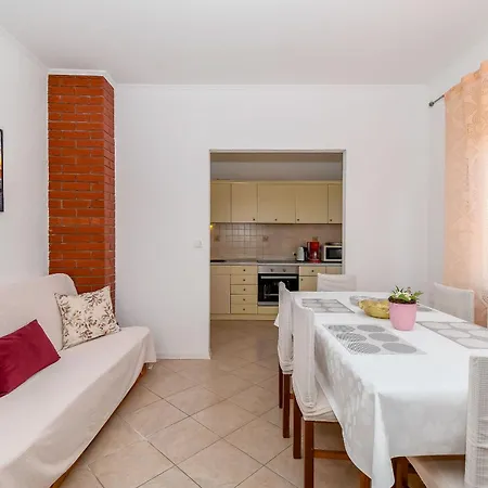 Apartment Tabak
