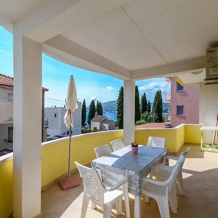 Apartment Tabak *